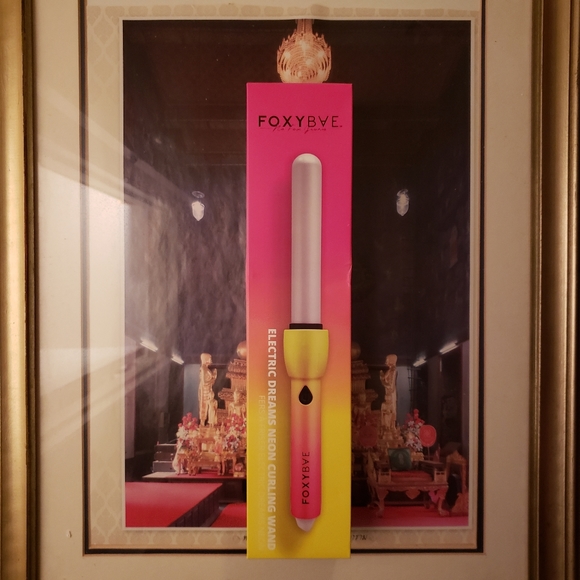 Foxy bae Curling Iron Styling Tool Curling Wand 25mm Neon Electric Dreams - Picture 2 of 11